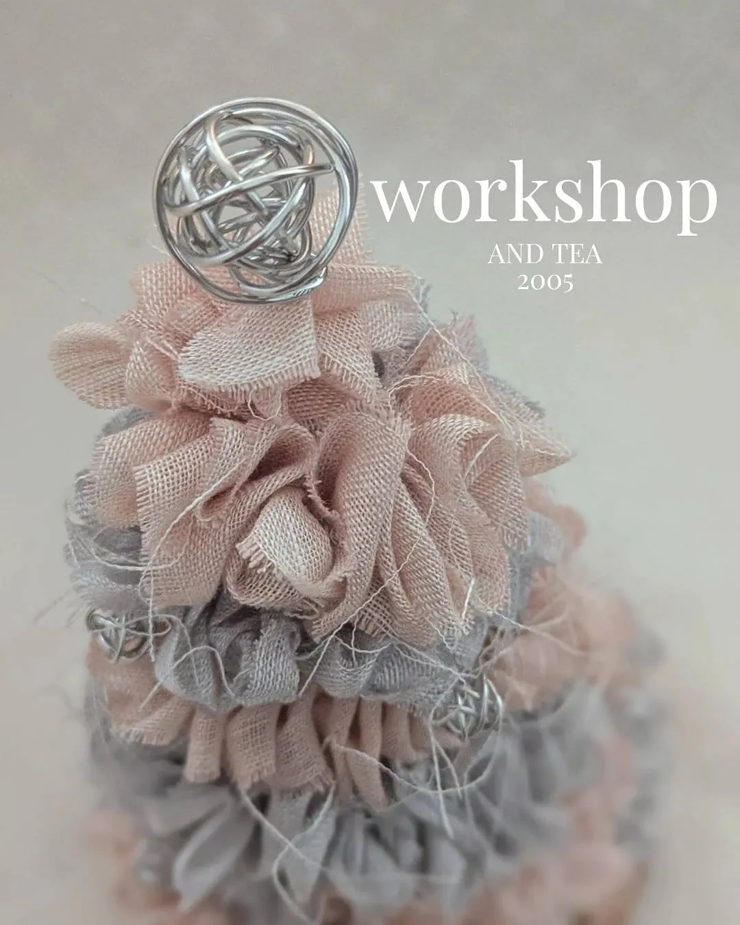 『ふんわりリネンのワイヤーツリー』